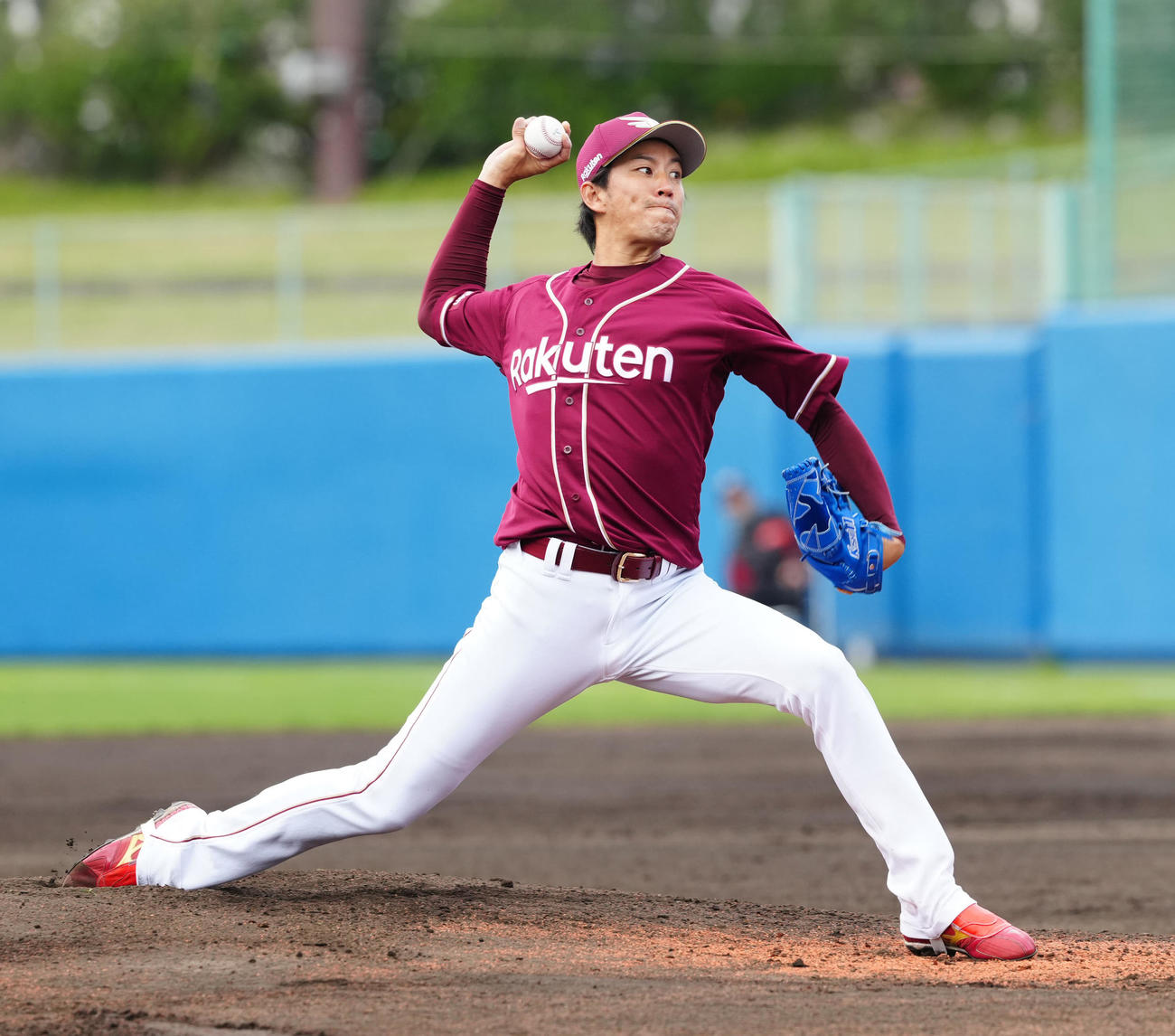 ヤクルト対楽天　楽天先発の岸（撮影・江口和貴）
