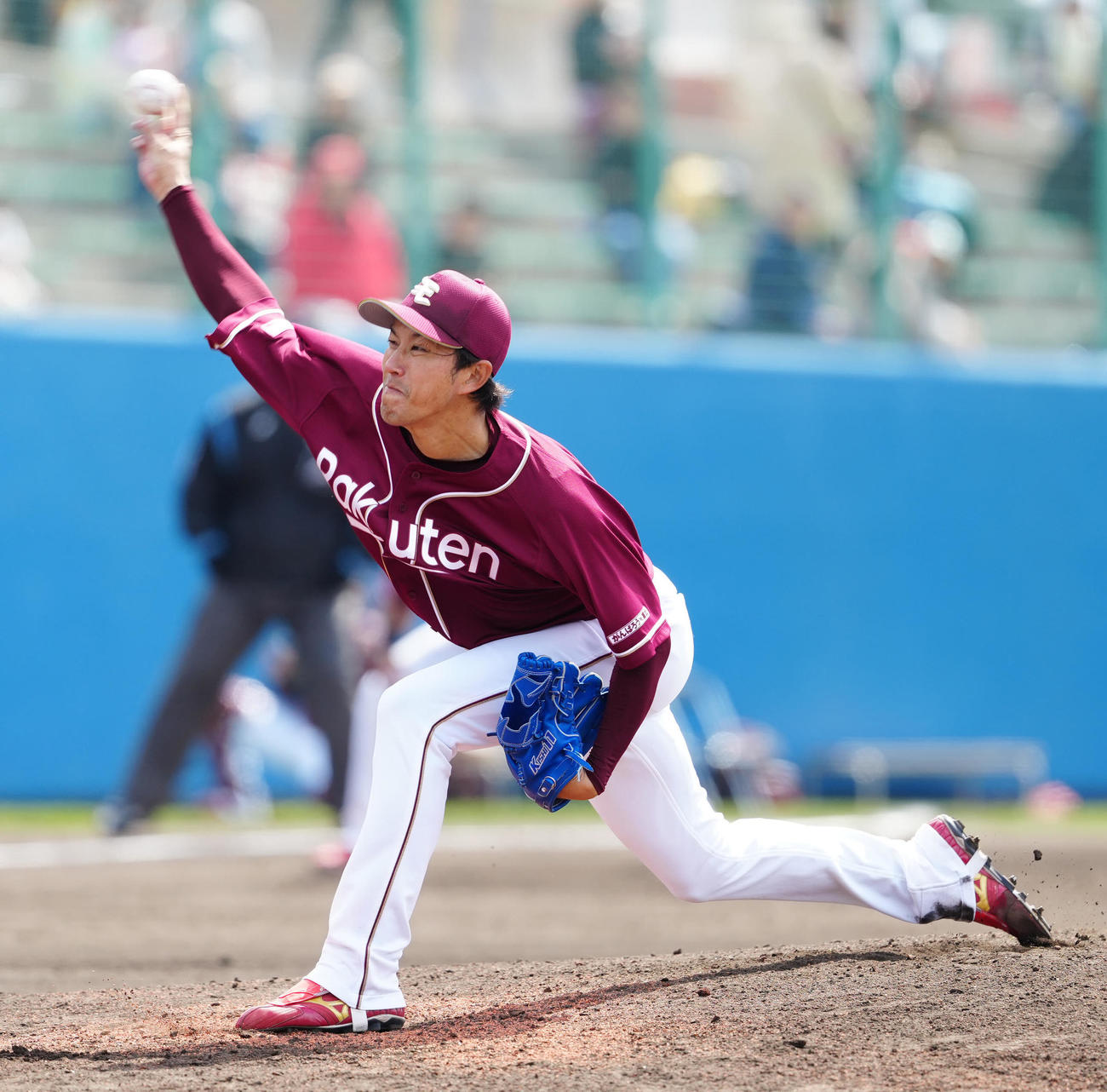 ヤクルト対楽天　楽天先発の岸（撮影・江口和貴）