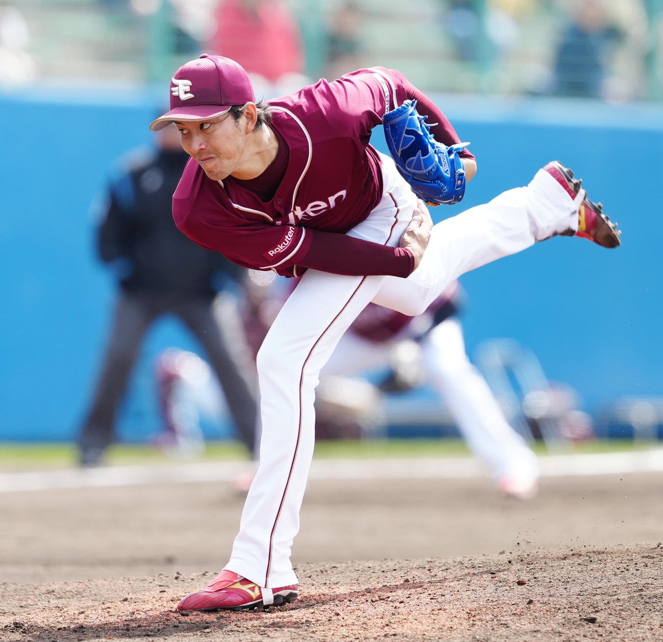 ヤクルト対楽天　楽天先発の岸（撮影・江口和貴）