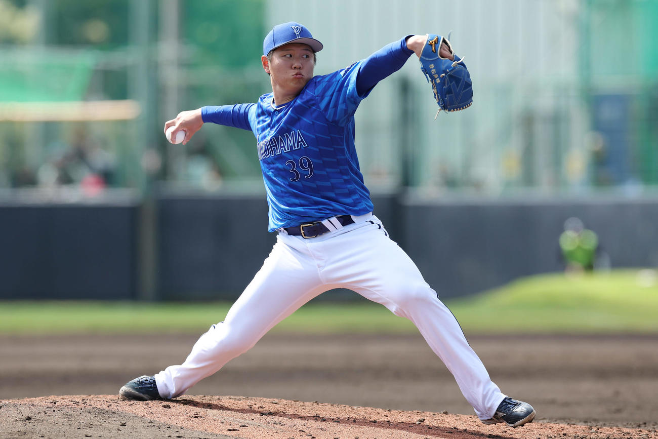 阪神対DeNA　力投するDeNA3番手の若松（撮影・前田充）