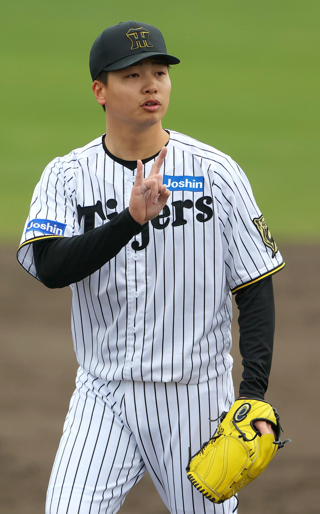 練習試合・阪神2軍対エナジック　9回、阪神7番手で登板の漆原（撮影・上山淳一）