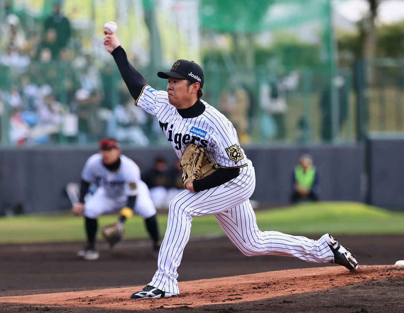 練習試合阪神対DeNA　阪神先発の西勇（撮影・藤尾明華）
