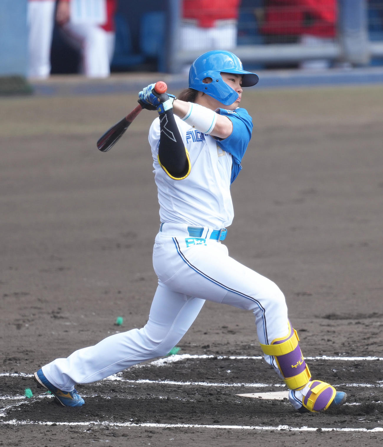 練習試合　日本ハム対台湾・味全　1回裏日本ハム1死、1死二塁、田宮は右前適時打を放つ（撮影・足立雅史）