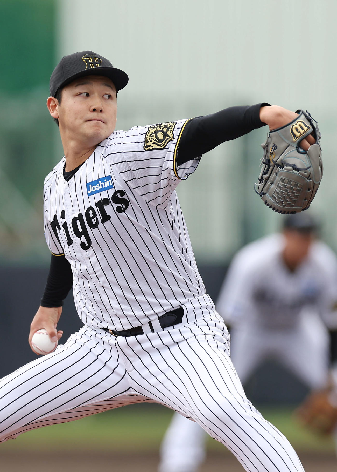 阪神対DeNA　力投する阪神5番手の木下（撮影・前田充）