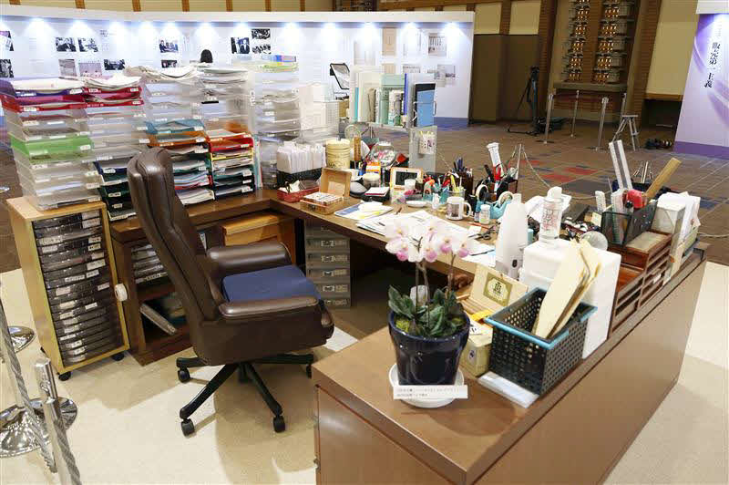 「渡辺恒雄主筆お別れの会」での追悼展では、渡辺主筆の執務室が再現された（読売新聞社提供）