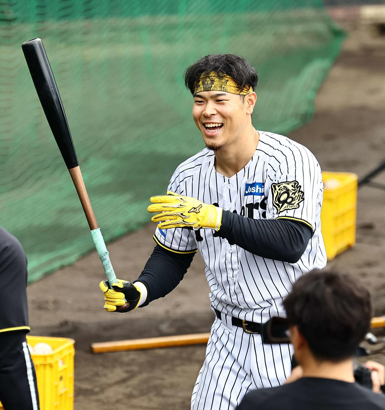 2月2日、笑顔で打撃練習に励む佐藤輝