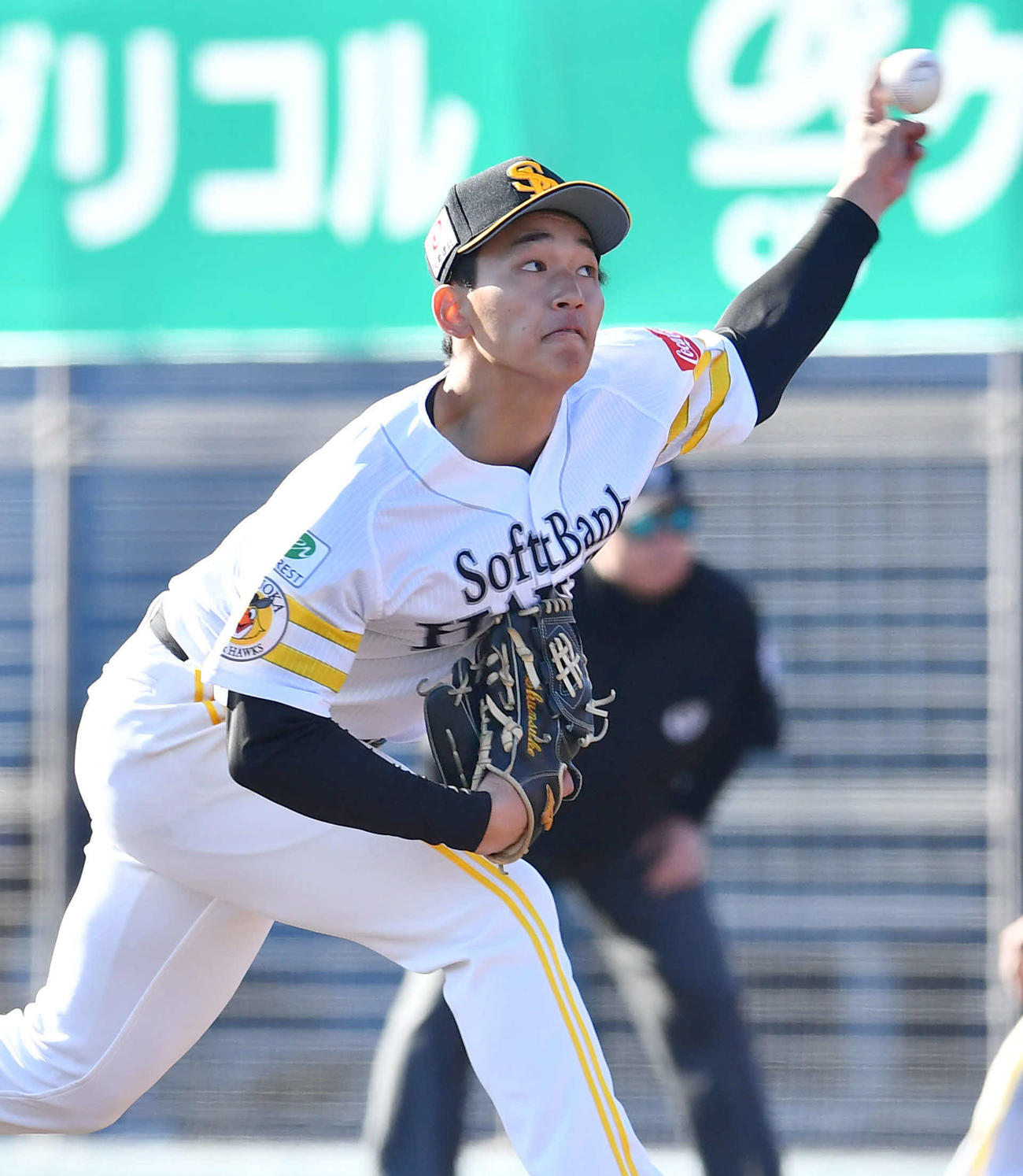 ソフトバンク対韓国ロッテ　8回表から登板した、ソフトバンク5番手の前田悠（撮影・岩下翔太）