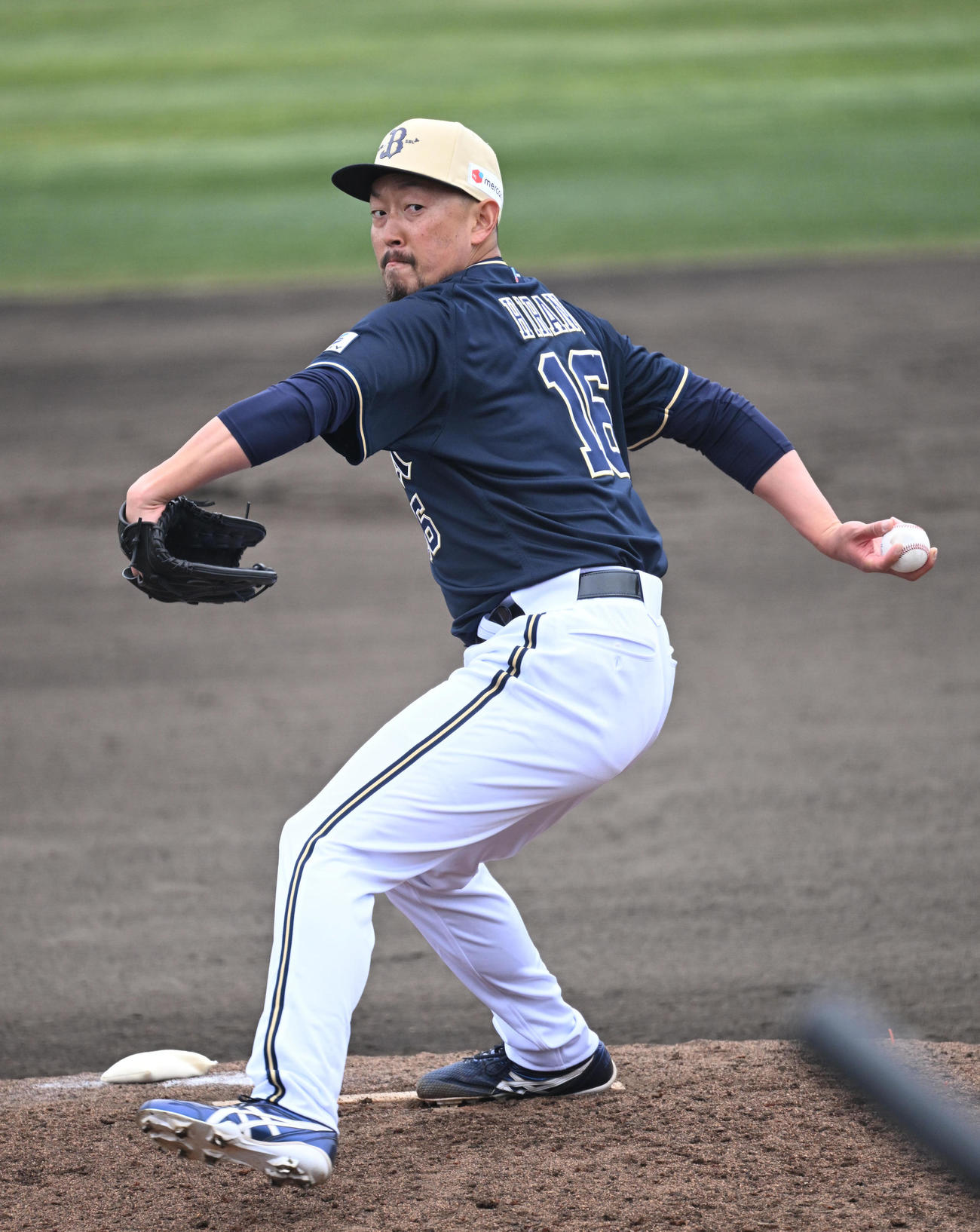 韓国ロッテ戦の5回、オリックス2番手で登板する平野佳（撮影・和賀正仁）