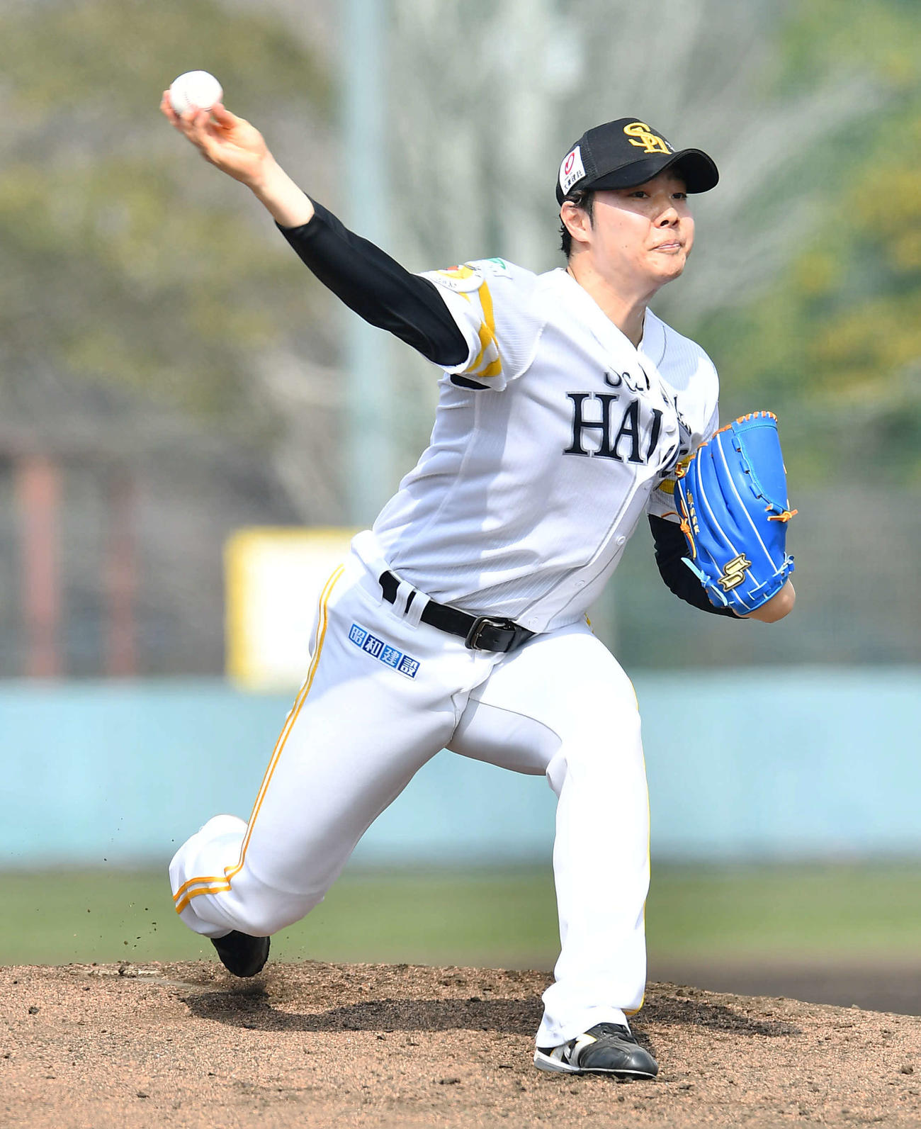 ライブBPに登板したソフトバンク松本裕（撮影・岩下翔太）