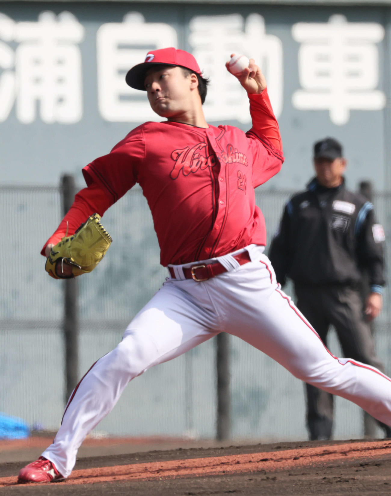 楽天対広島　広島先発のドラフト2位の佐藤柳（撮影・加藤孝規）