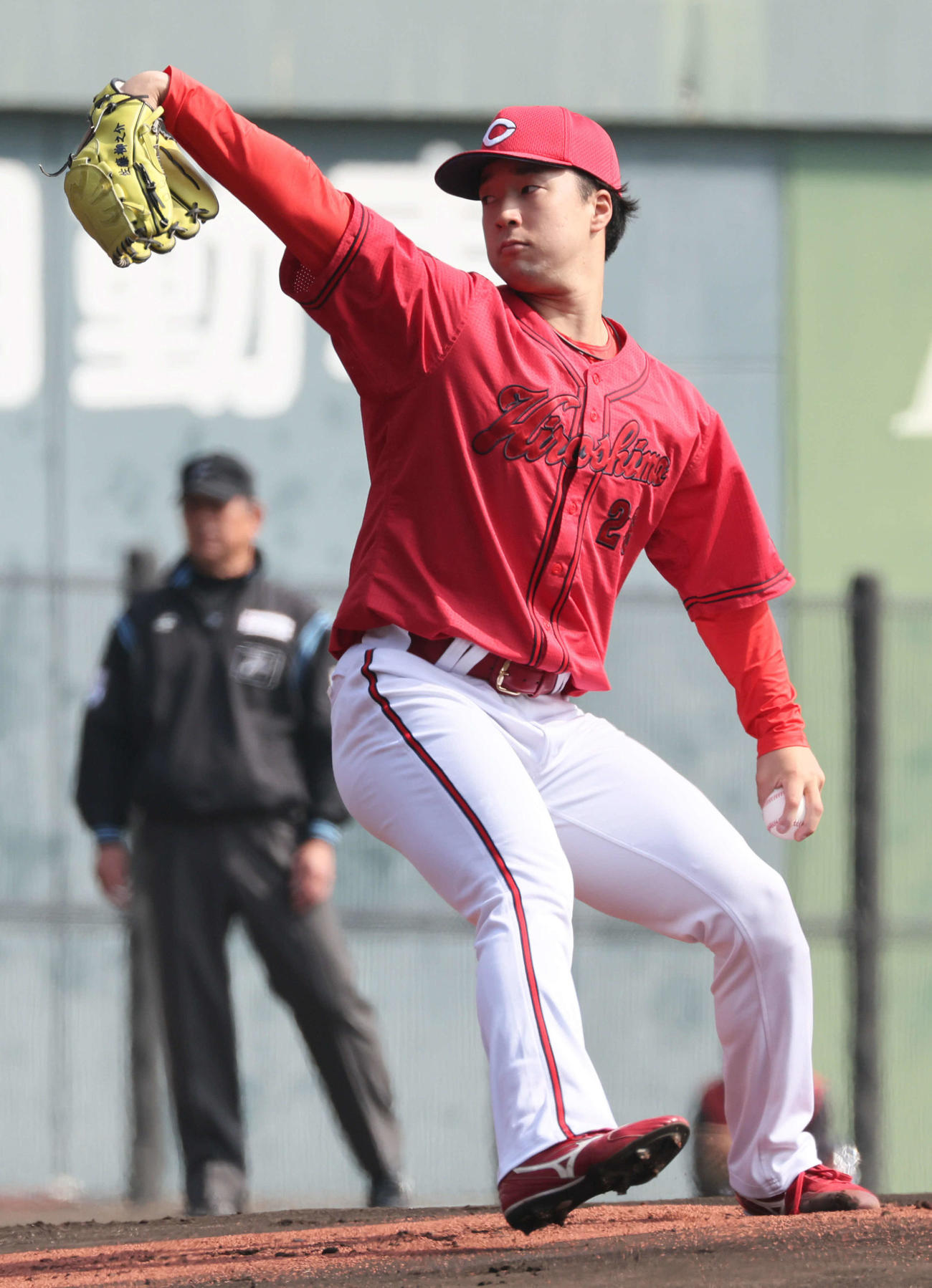 楽天対広島　広島先発のドラフト2位の佐藤柳（撮影・加藤孝規）