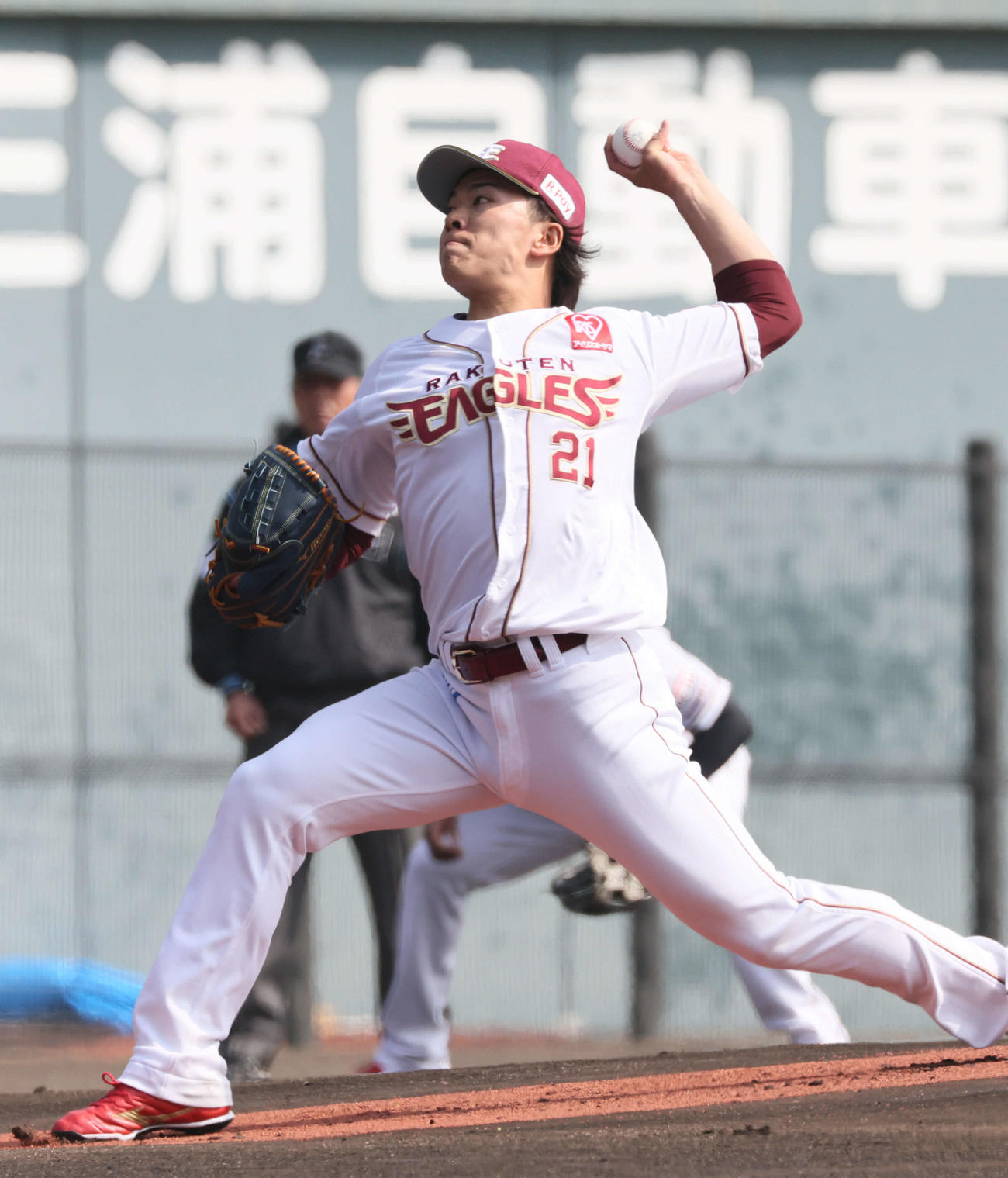 楽天対広島　楽天先発の早川（撮影・加藤孝規）
