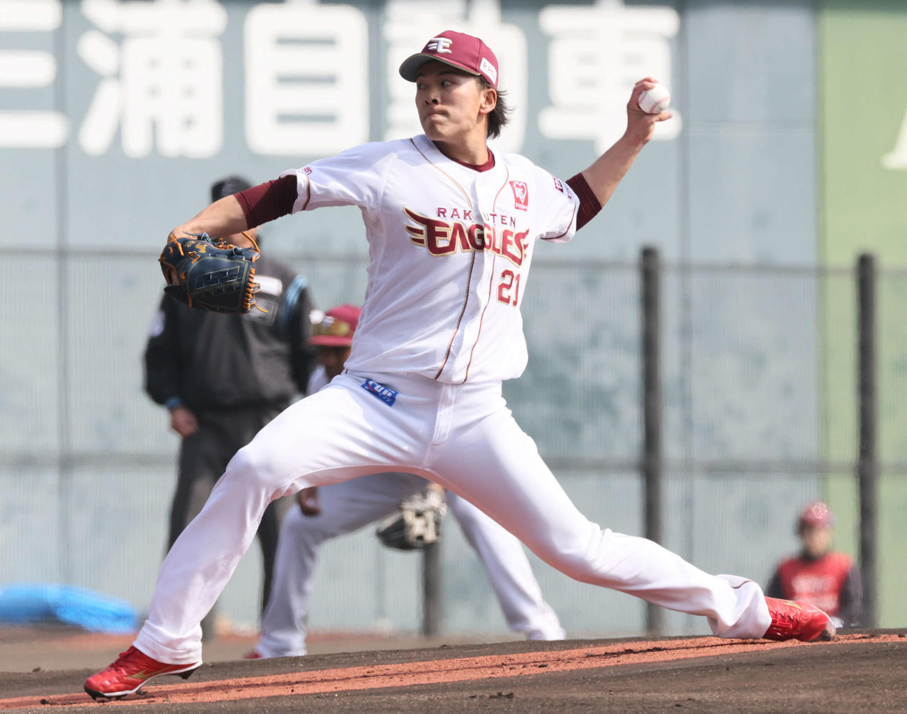 楽天対広島　楽天先発の早川（撮影・加藤孝規）