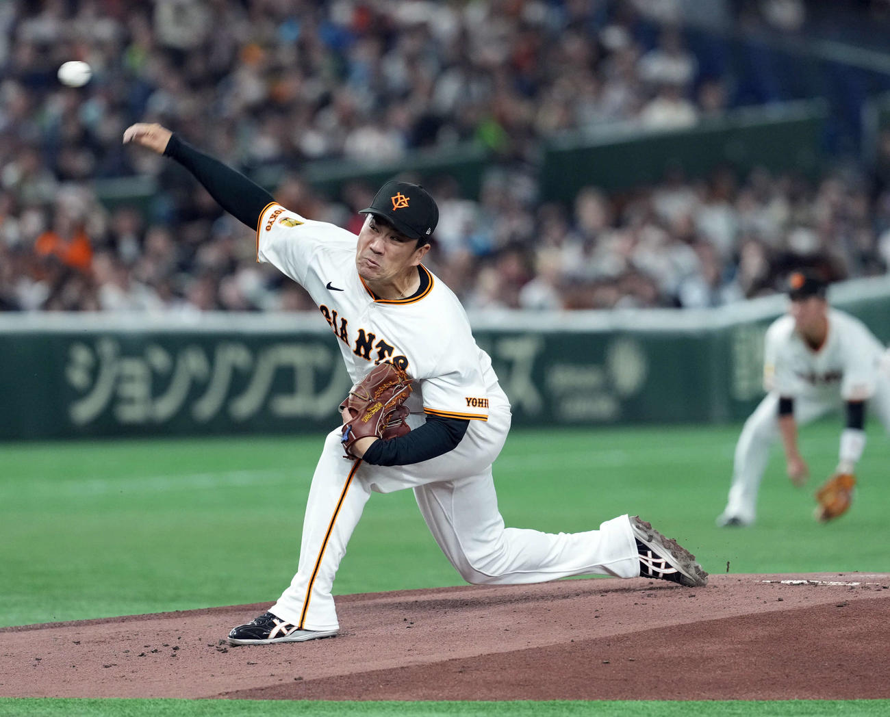 巨人対ヤクルト　巨人の先発田中将（撮影・たえ見朱実）
