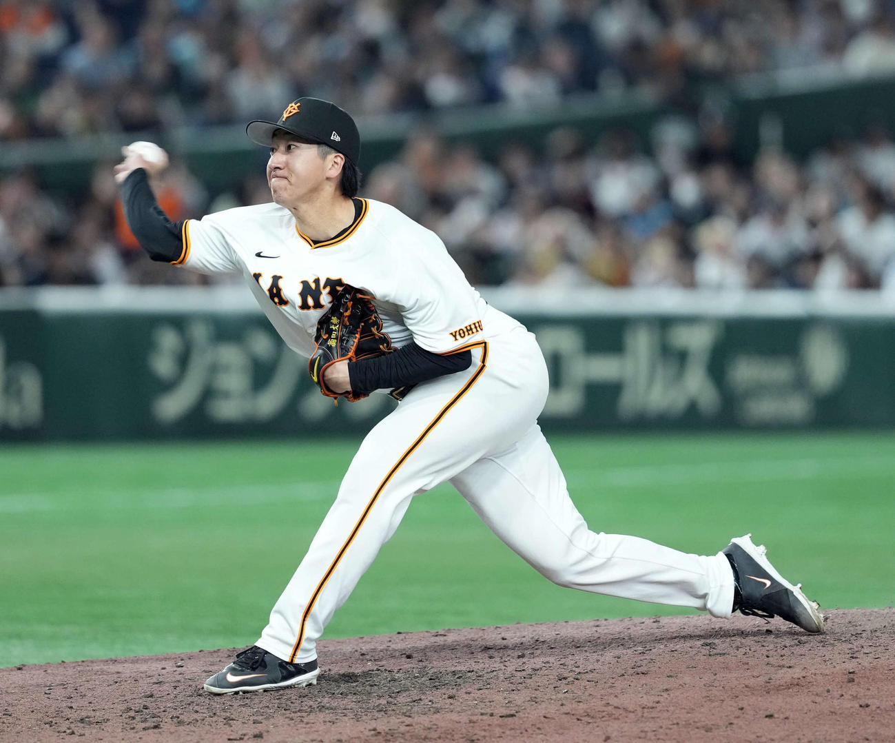 巨人対ヤクルト　9回からマウンドに上がった巨人大勢（撮影・たえ見朱実）