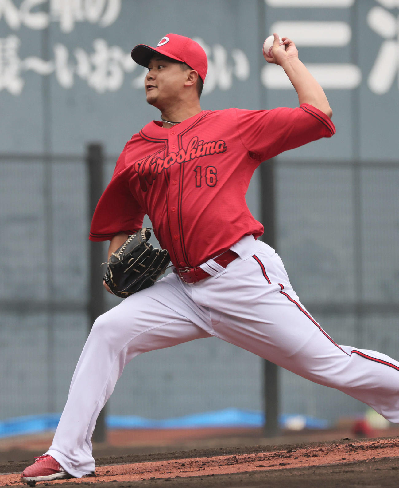 楽天対広島　広島先発の森（撮影・加藤孝規）