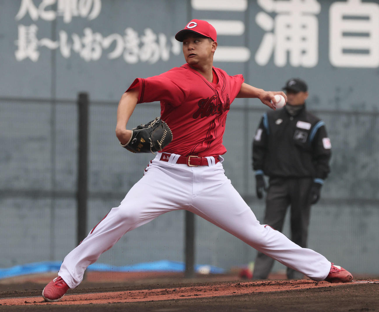 楽天対広島　広島先発の森（撮影・加藤孝規）