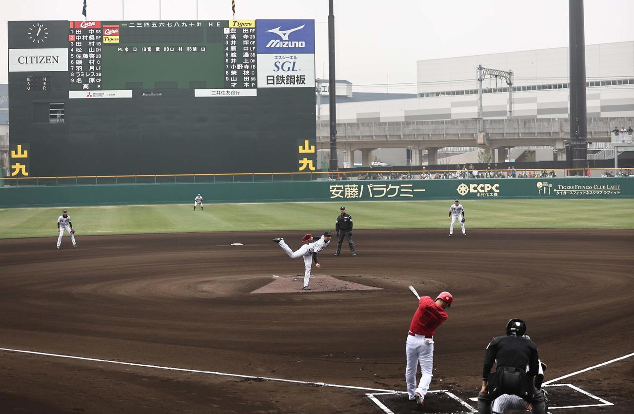 阪神対広島　日鉄鋼板SGLスタジアム尼崎で登板する才木（撮影・上田博志）