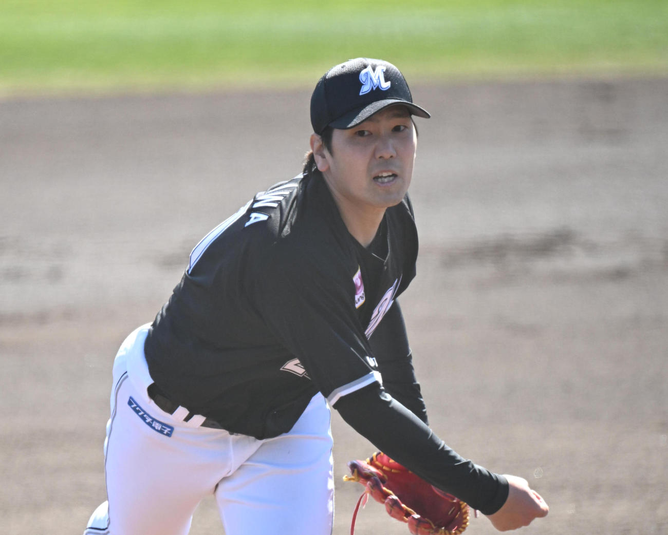 オリックス対ロッテ　先発するロッテ石川（撮影・和賀正仁）