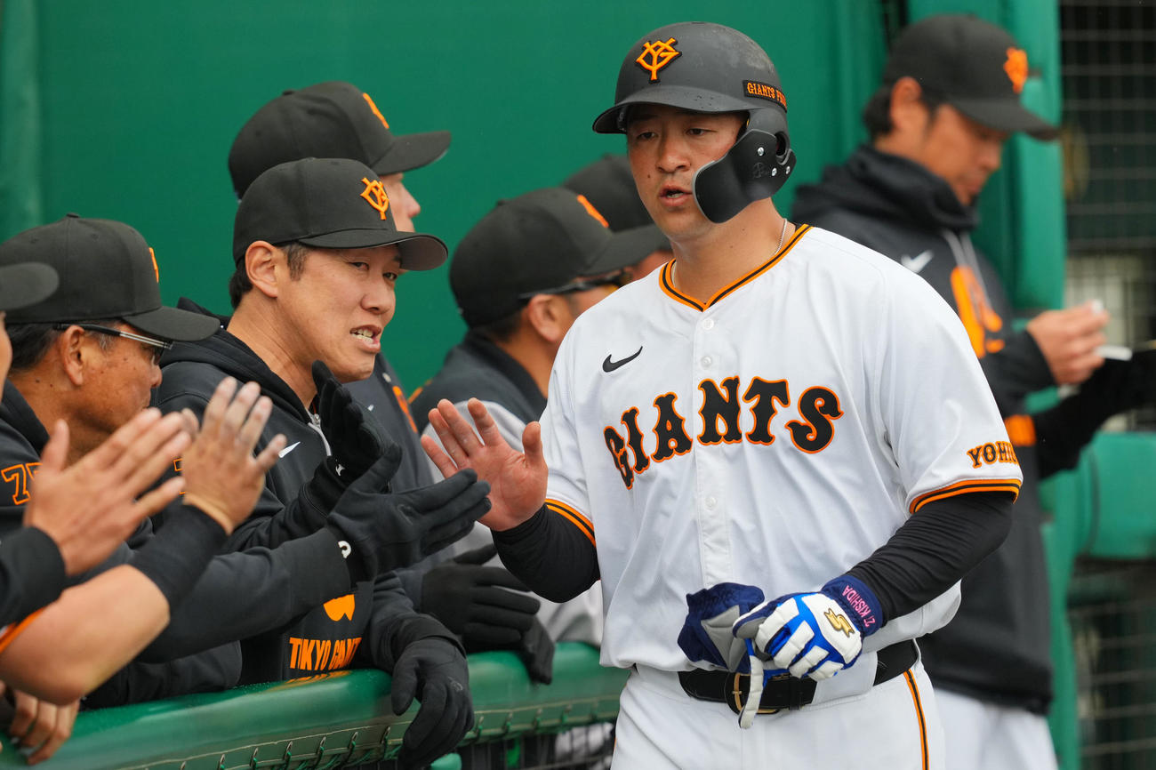 巨人岸田行倫（2025年2月23日撮影）