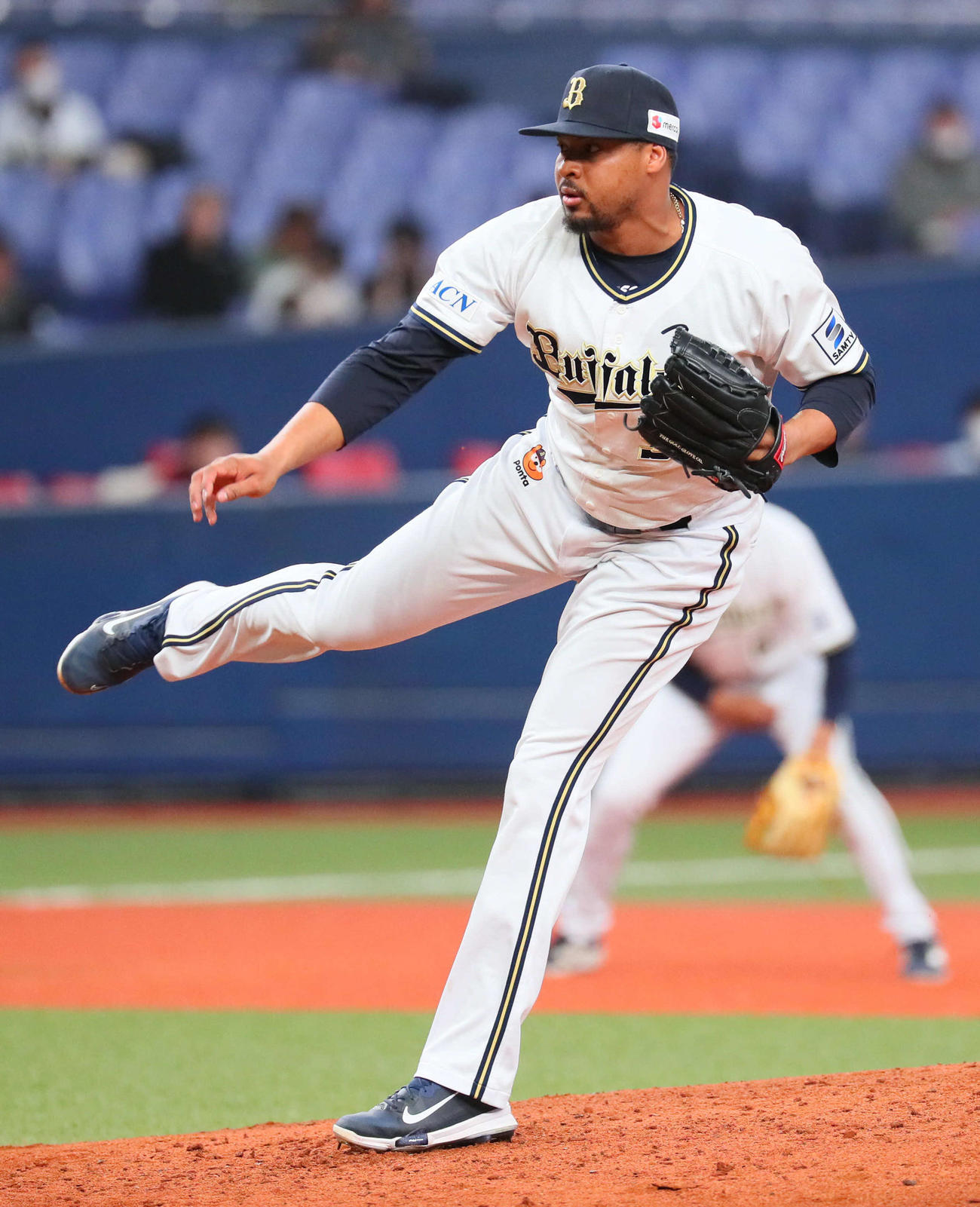 オリックス対楽天　4回、オリックス4番手で登板したペルドモ（撮影・宮崎幸一）