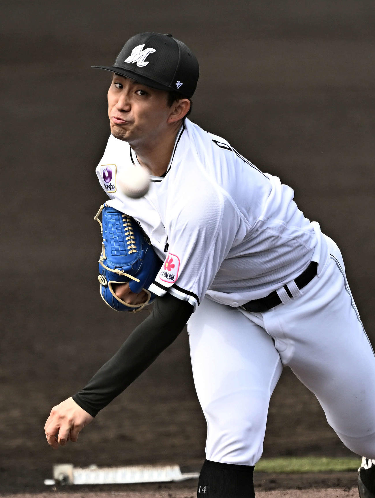 ロッテ小島和哉（2025年2月28日撮影）
