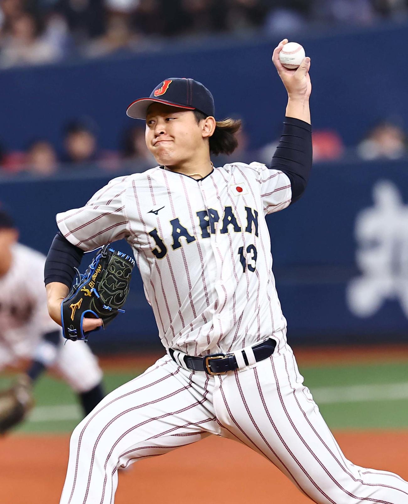 日本対オランダ　先発する宮城（撮影・上田博志）