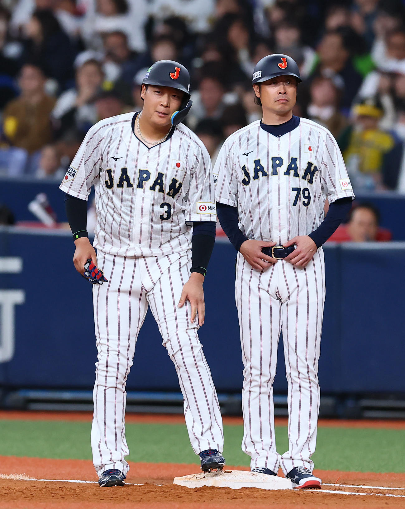 日本対オランダ　6回裏日本無死二塁、四球で出塁した大山（撮影・藤尾明華）