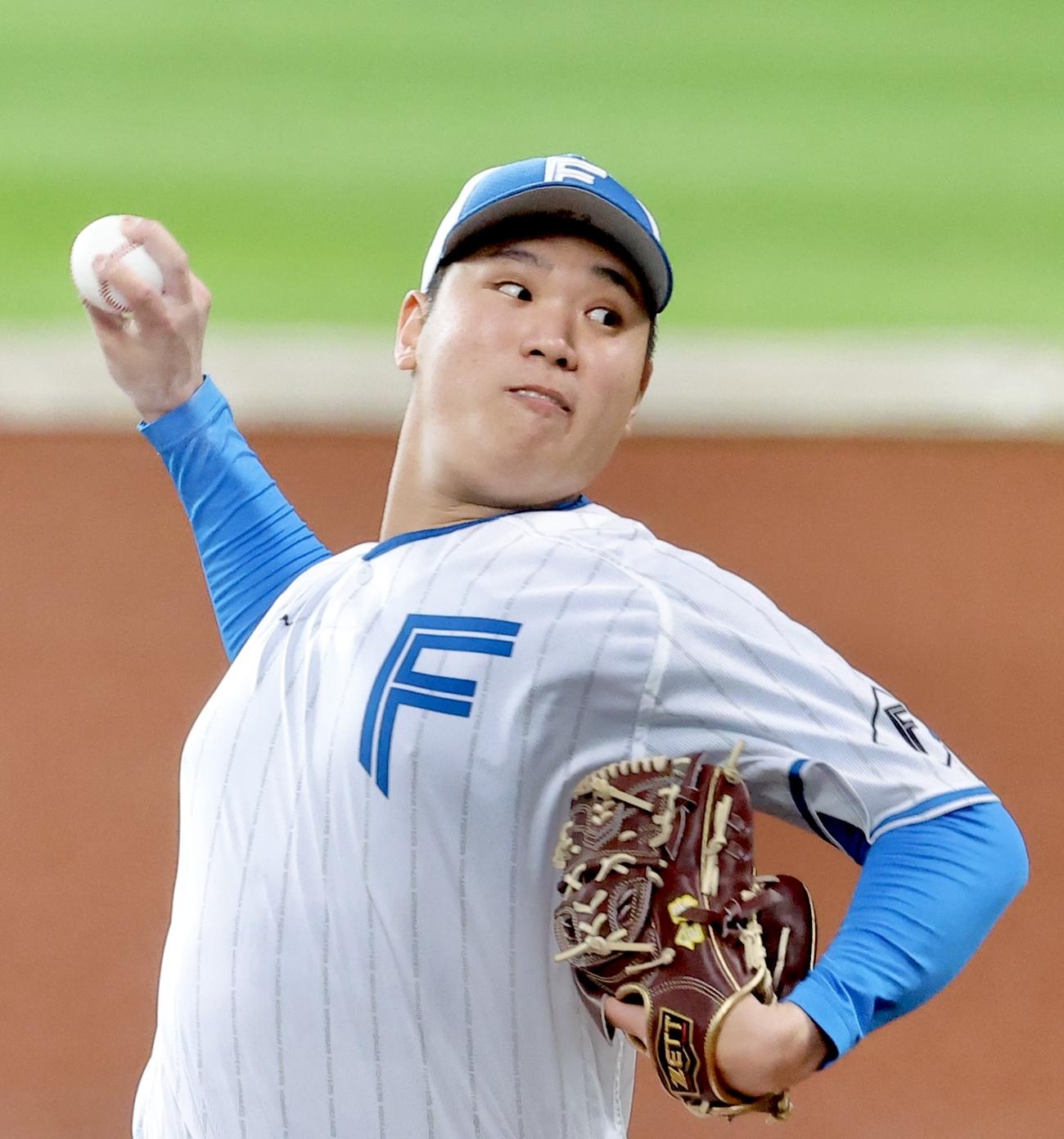 日本ハム対西武　試合前、ライブBPに臨む日本ハム古林睿煬（撮影・河田真司）