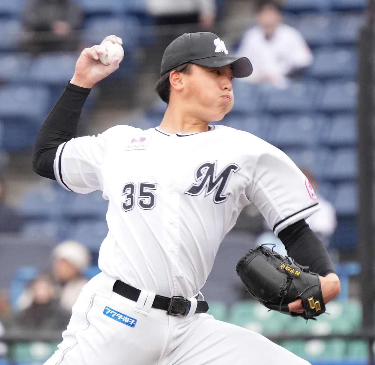 ロッテ対広島　ロッテ2番手で登板した田中晴（撮影・小沢裕）