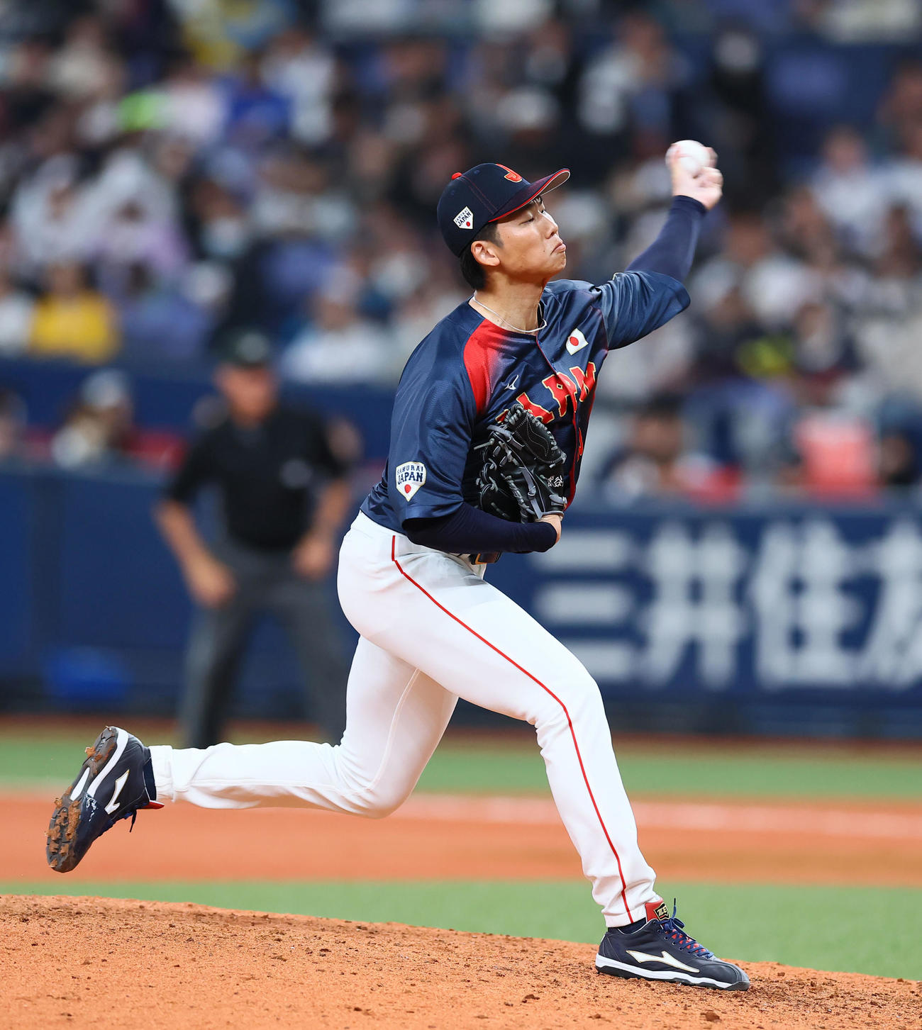 オランダ対日本　8回に登板した日本曽谷（撮影・藤尾明華）