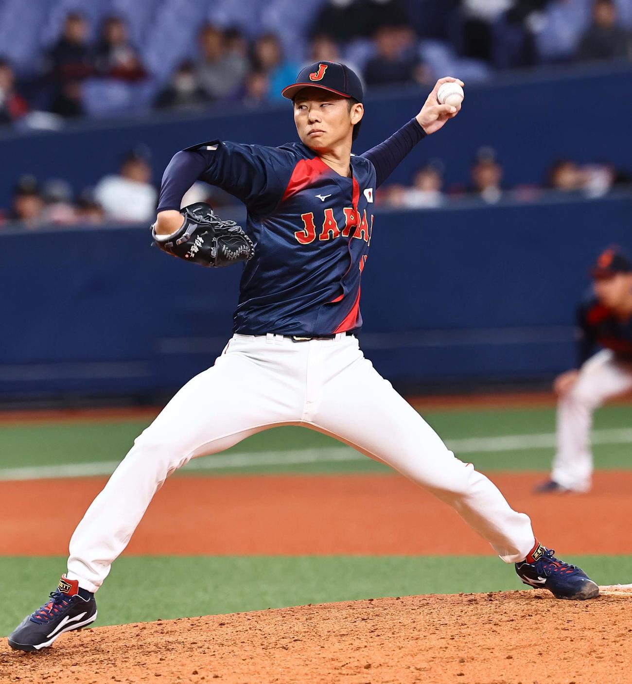 日本対オランダ　日本6番手の曽谷（撮影・上田博志）