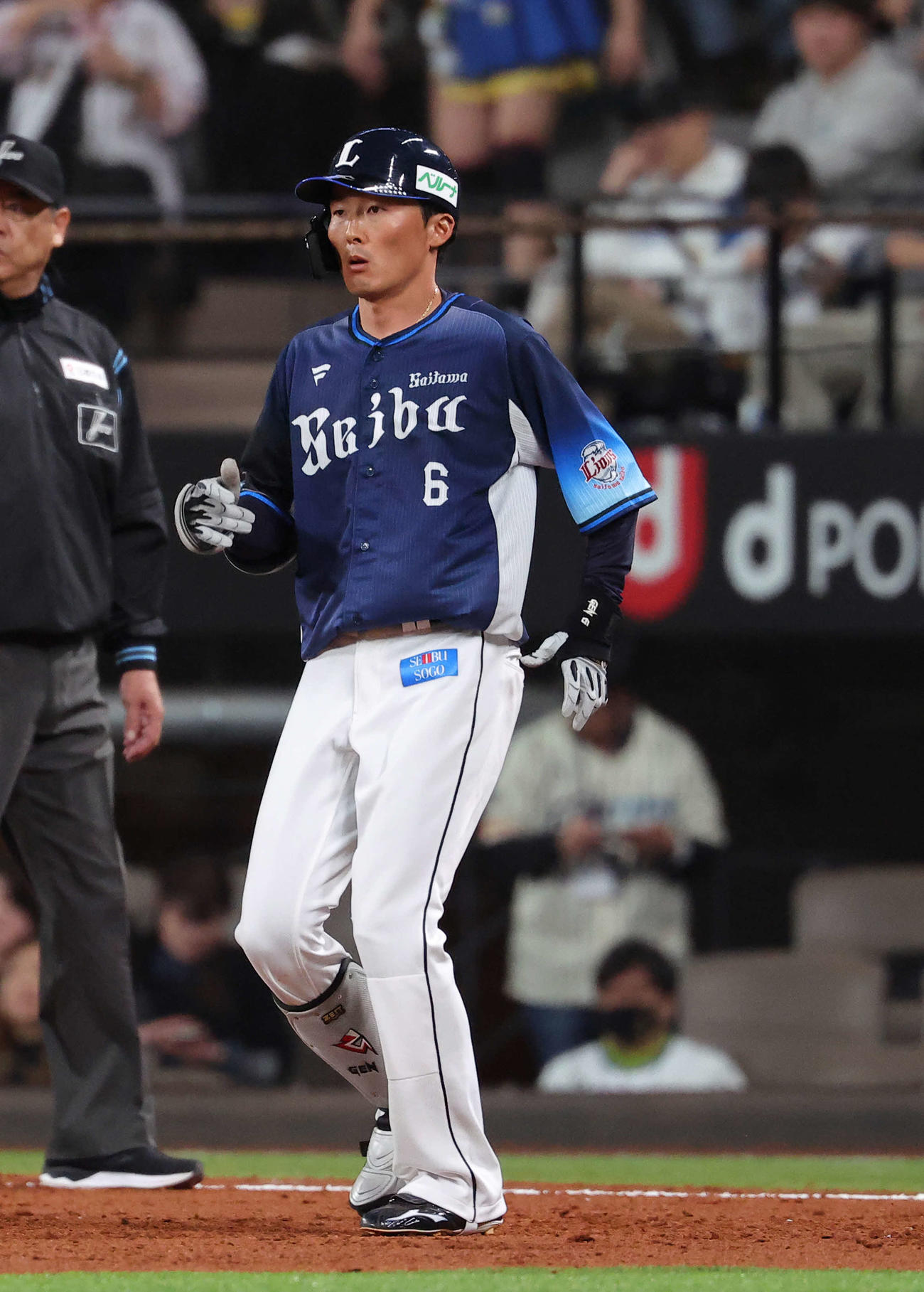 日本ハム対西武　3回表西武無死、左前打で出塁する源田（撮影・河田真司）