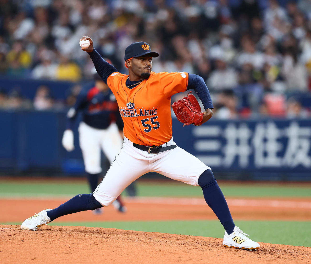 オランダ対日本　5回途中、6番手で登板したオランダのファンフルプ（撮影・藤尾明華）