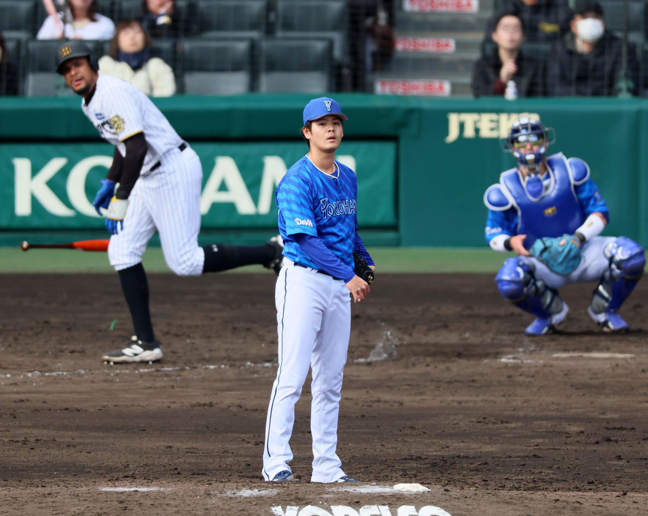 阪神対DeNA 5回裏阪神1死、宮城はヘルナンデスに左中間越えソロ本塁打を浴びる（撮影・加藤哉