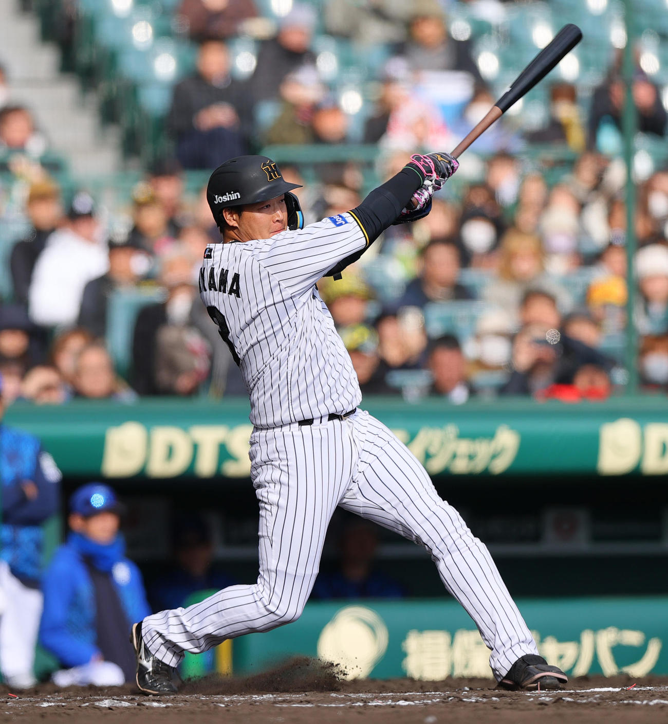 オープン戦・阪神対DeNA 7回裏阪神1死二塁、代打大山は右適時二塁打を放つ（撮影・上山淳一）