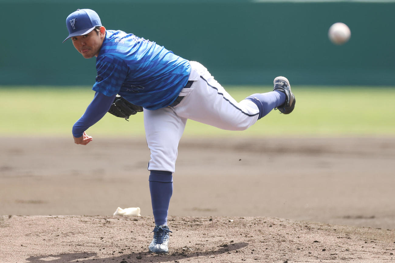 阪神対DeNA　力投するDeNA先発の東（撮影・前田充）