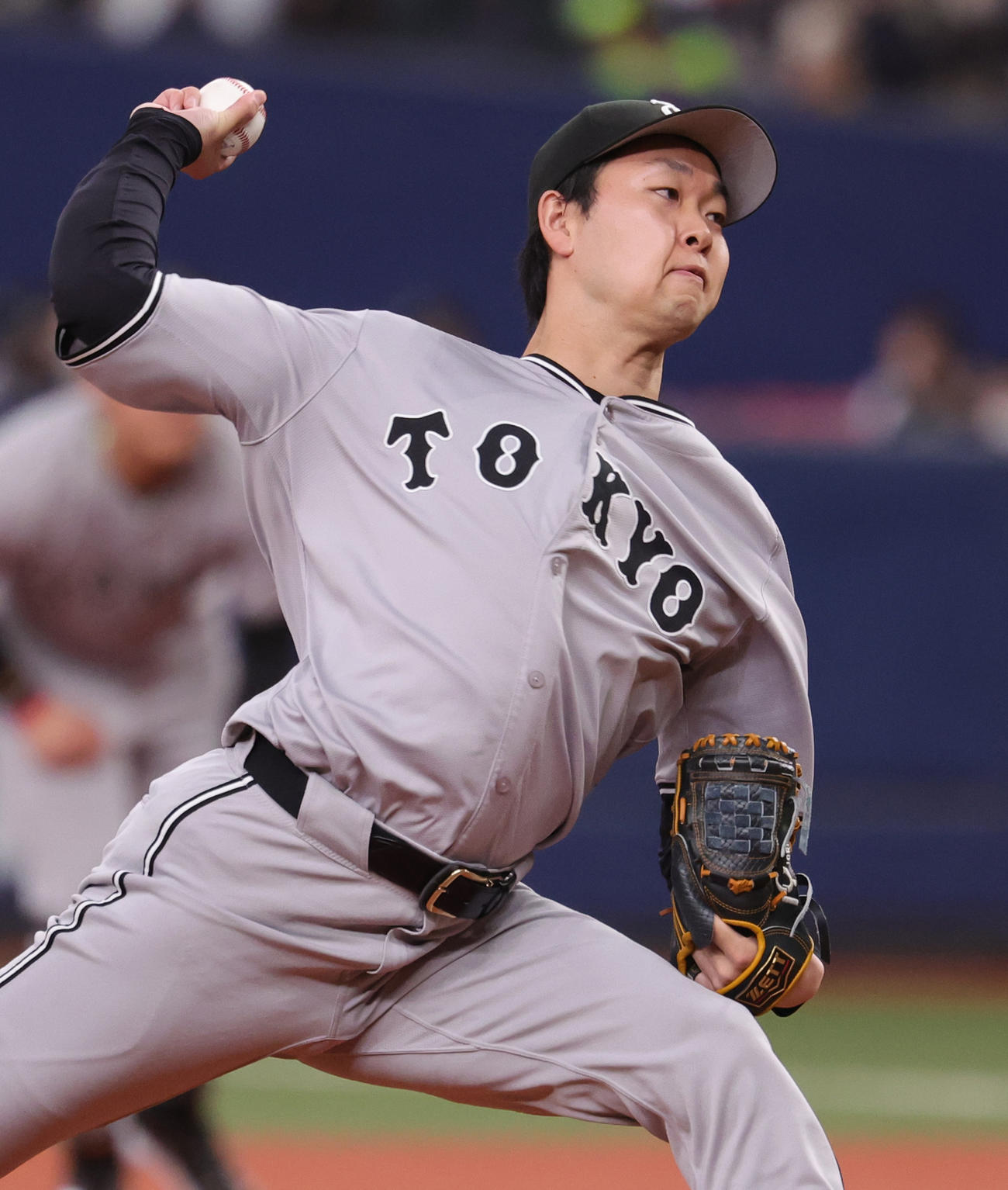 オリックス対巨人　巨人先発の山崎伊（撮影・野上伸悟）