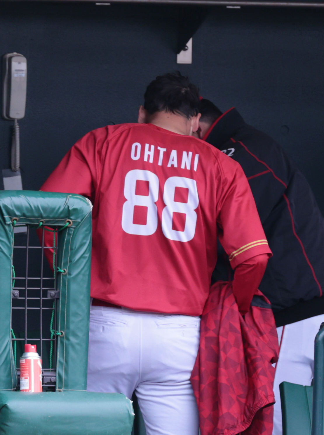 茨城トヨペット対トヨタ自動車東日本　ドジャース大谷の兄でトヨタ自動車東日本の大谷龍太監督は背番号88（撮影・柴田隆二）