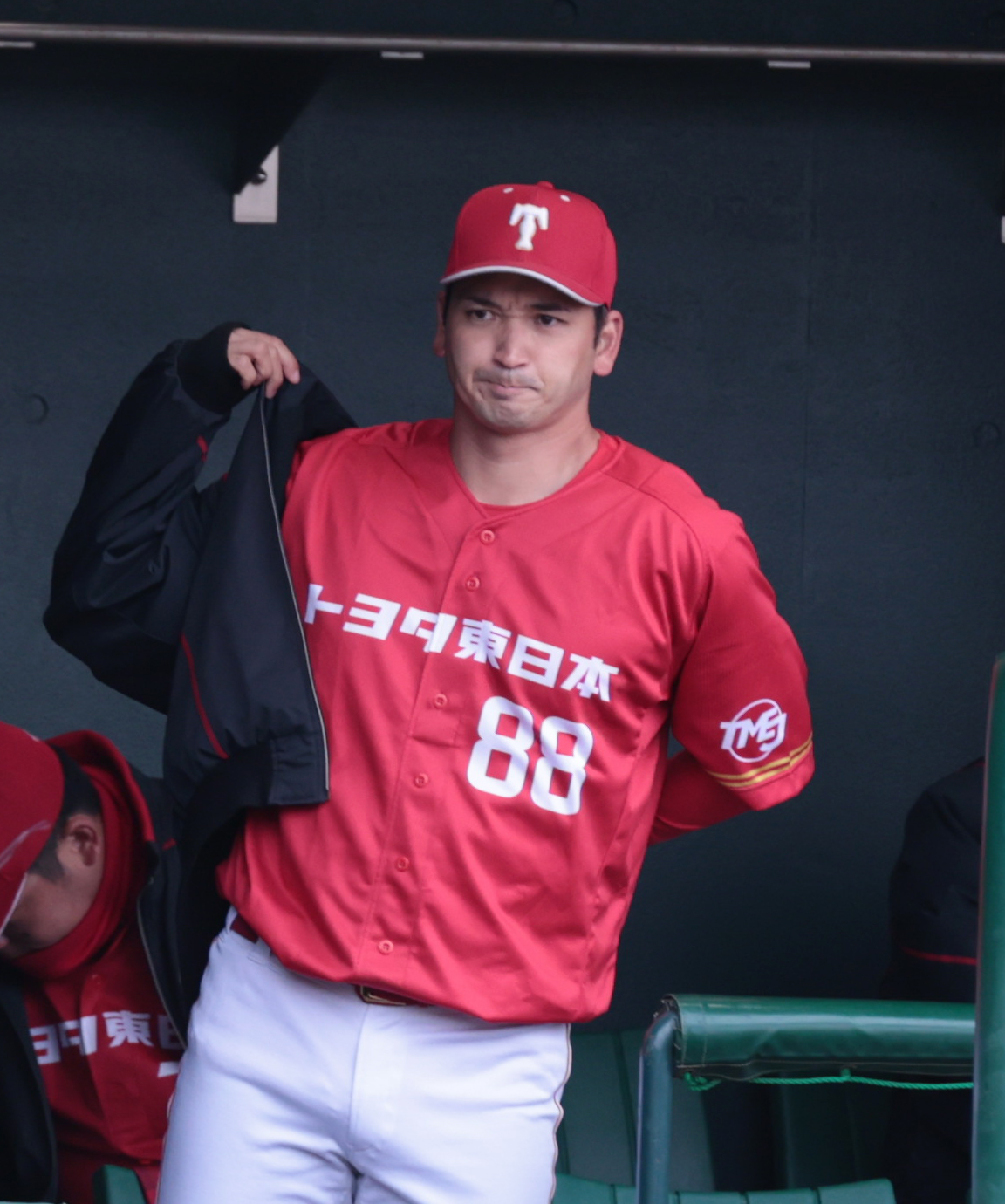 茨城トヨペット対トヨタ自動車東日本　ドジャース大谷の兄でトヨタ自動車東日本の大谷龍太監督（撮影・柴田隆二）