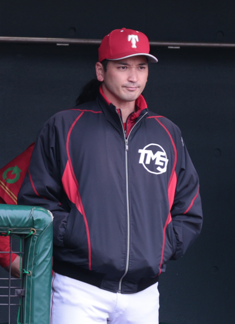 茨城トヨペット対トヨタ自動車東日本　ドジャース大谷の兄でトヨタ自動車東日本の大谷龍太監督（撮影・柴田隆二）