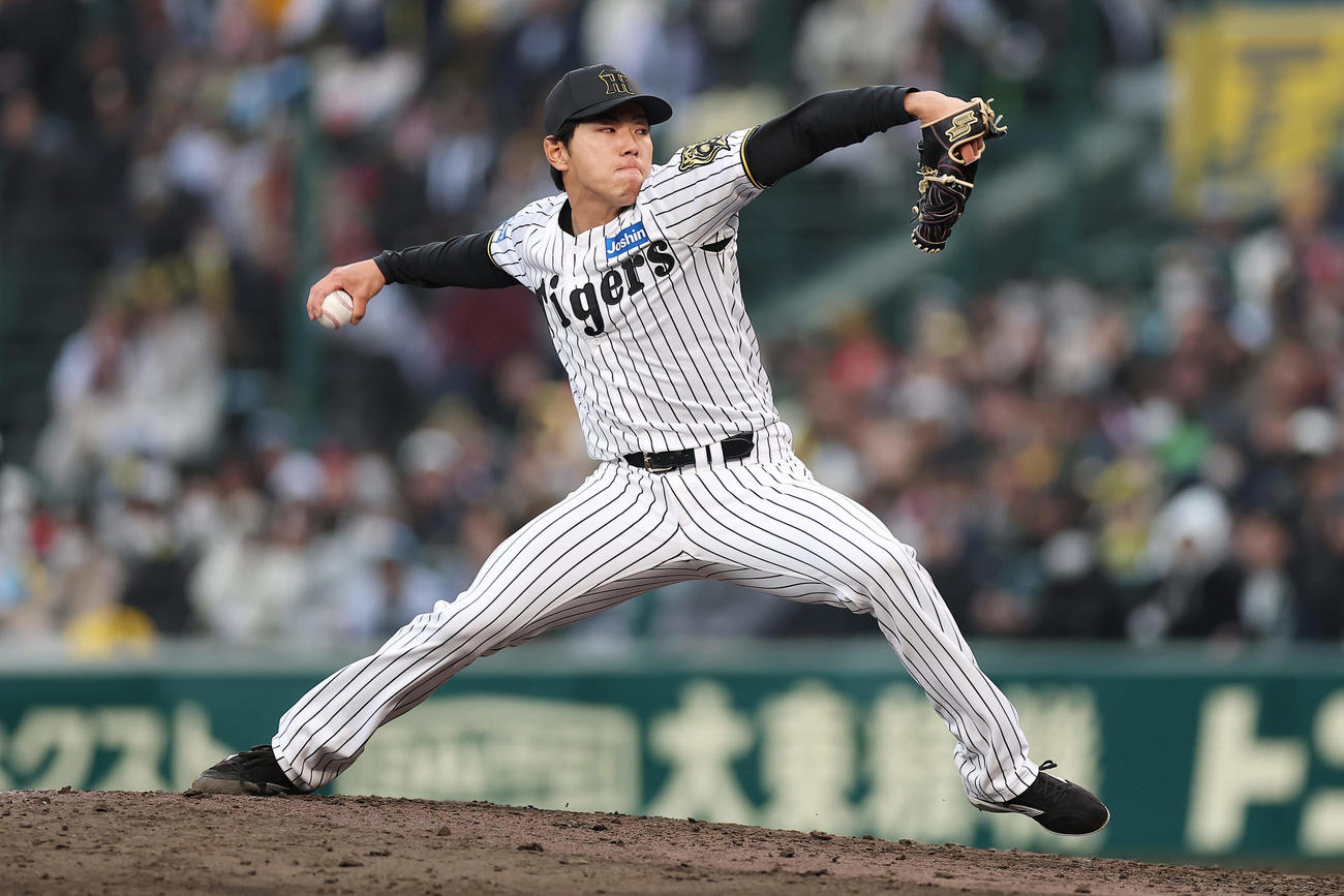 阪神対DeNA　力投する阪神6番手の工藤（撮影・前田充）