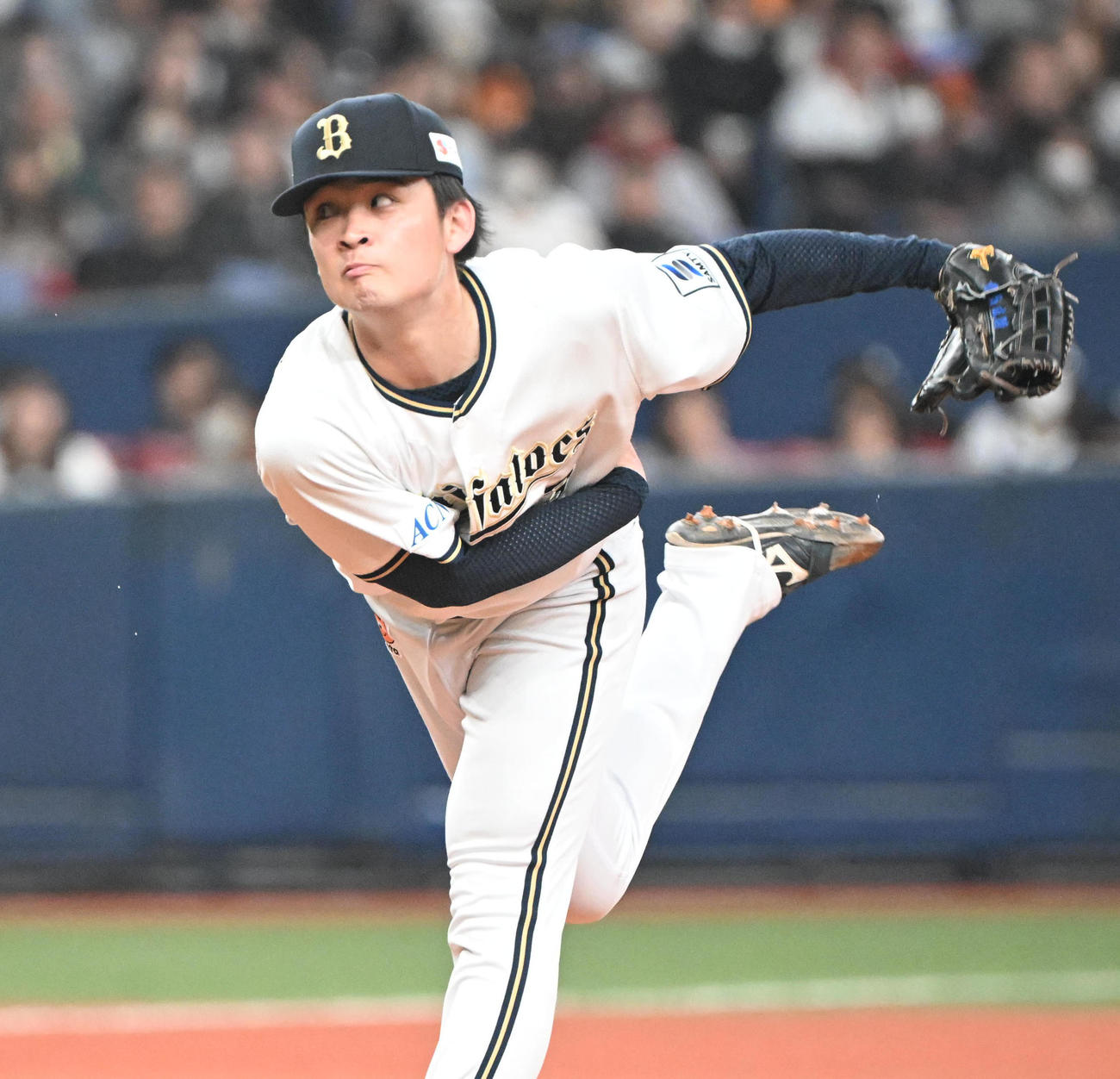 オリックス対巨人　先発するオリックス寺西（撮影・和賀正仁）
