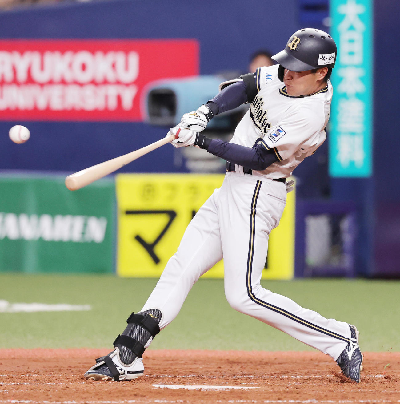 オリックス対巨人　3回裏オリックス1死、左前打を放つ麦谷（撮影・野上伸悟）