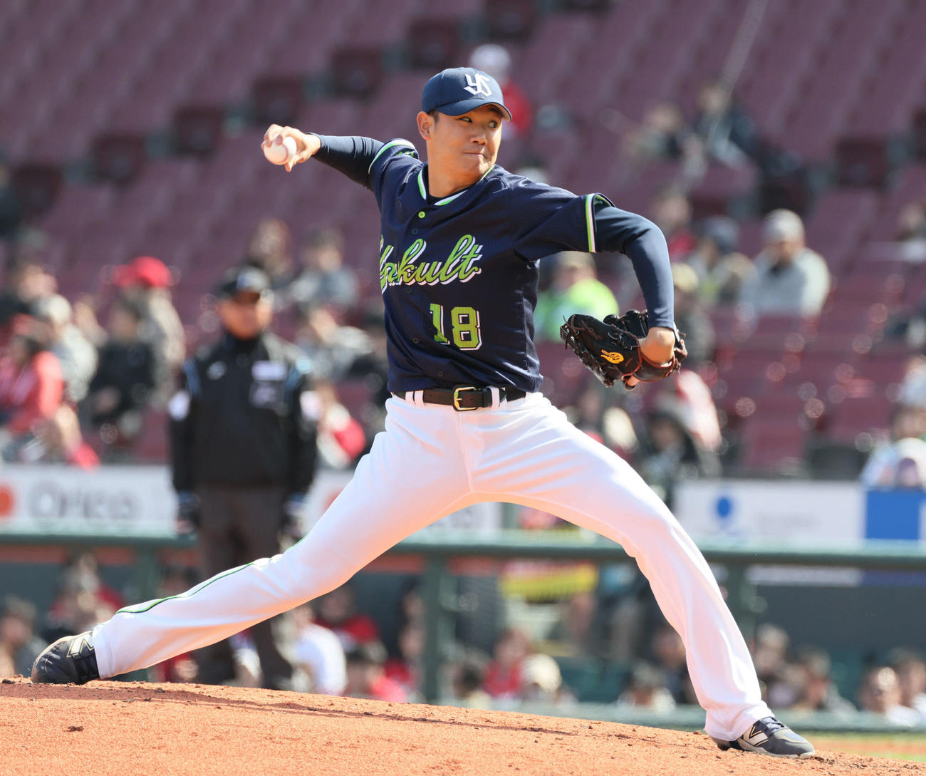 広島対ヤクルト　ヤクルト先発の奥川（撮影・加藤孝規）