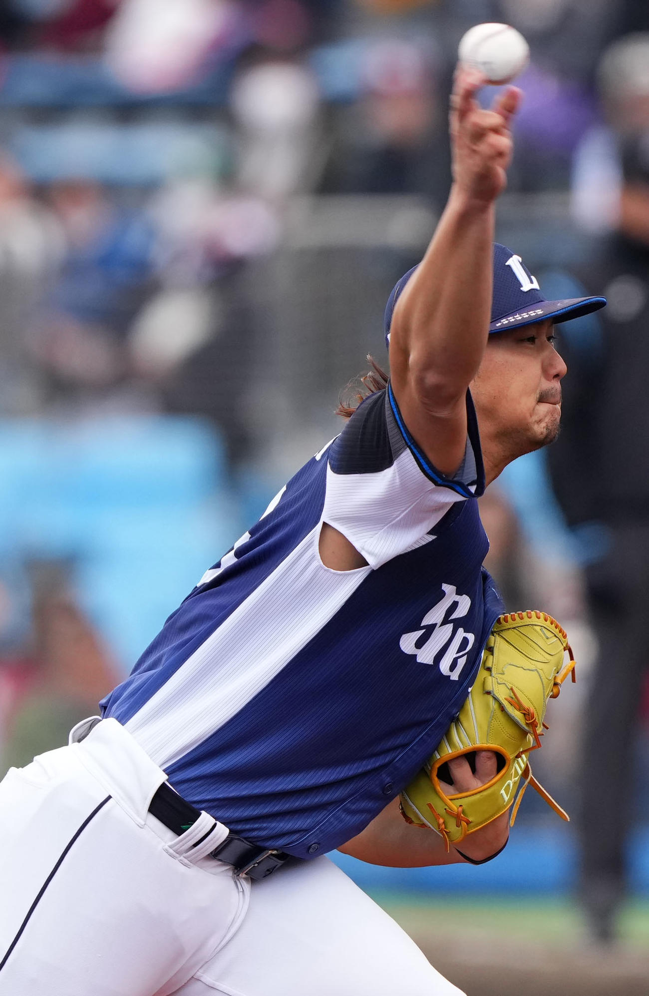 楽天対西武　力投する西武先発の高橋（撮影・横山健太）