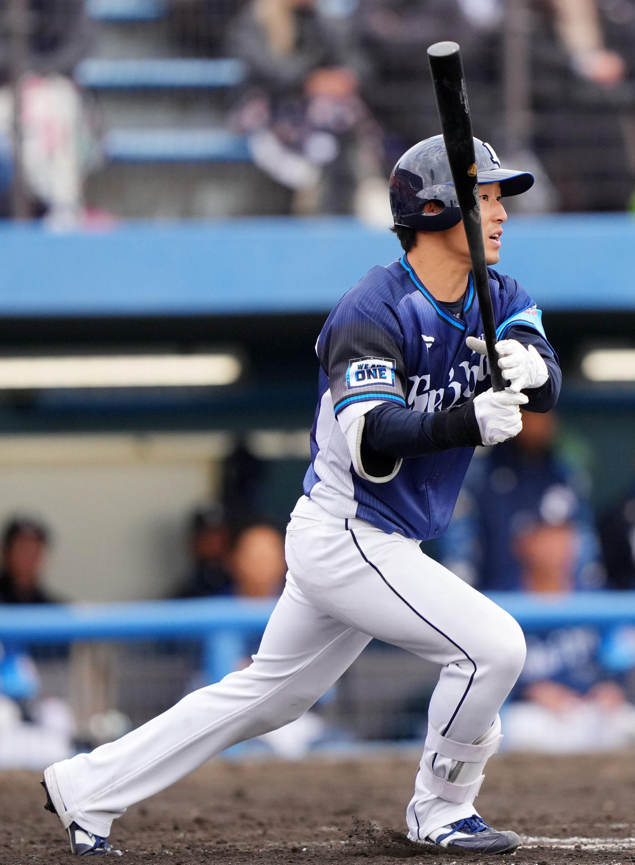 楽天対西武　9回表西武1死一塁、右前打を放つ佐藤太（撮影・横山健太）