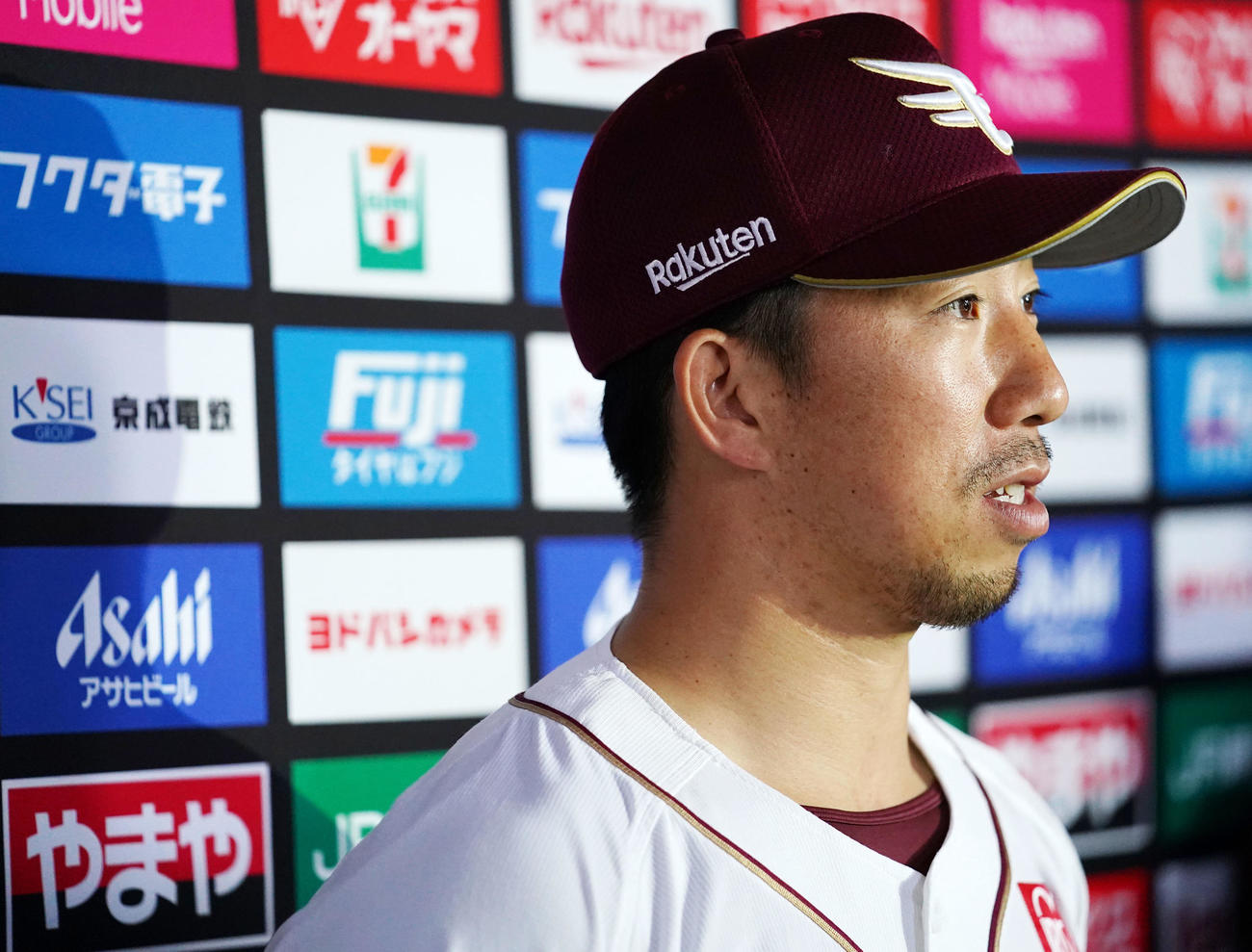 楽天対ヤクルト　試合前、震災への思いを語る楽天今野（撮影・横山健太）