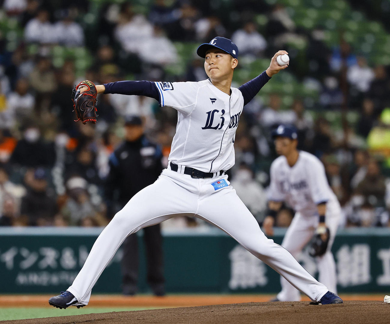 西武対阪神　西武先発の菅井（撮影・藤尾明華）