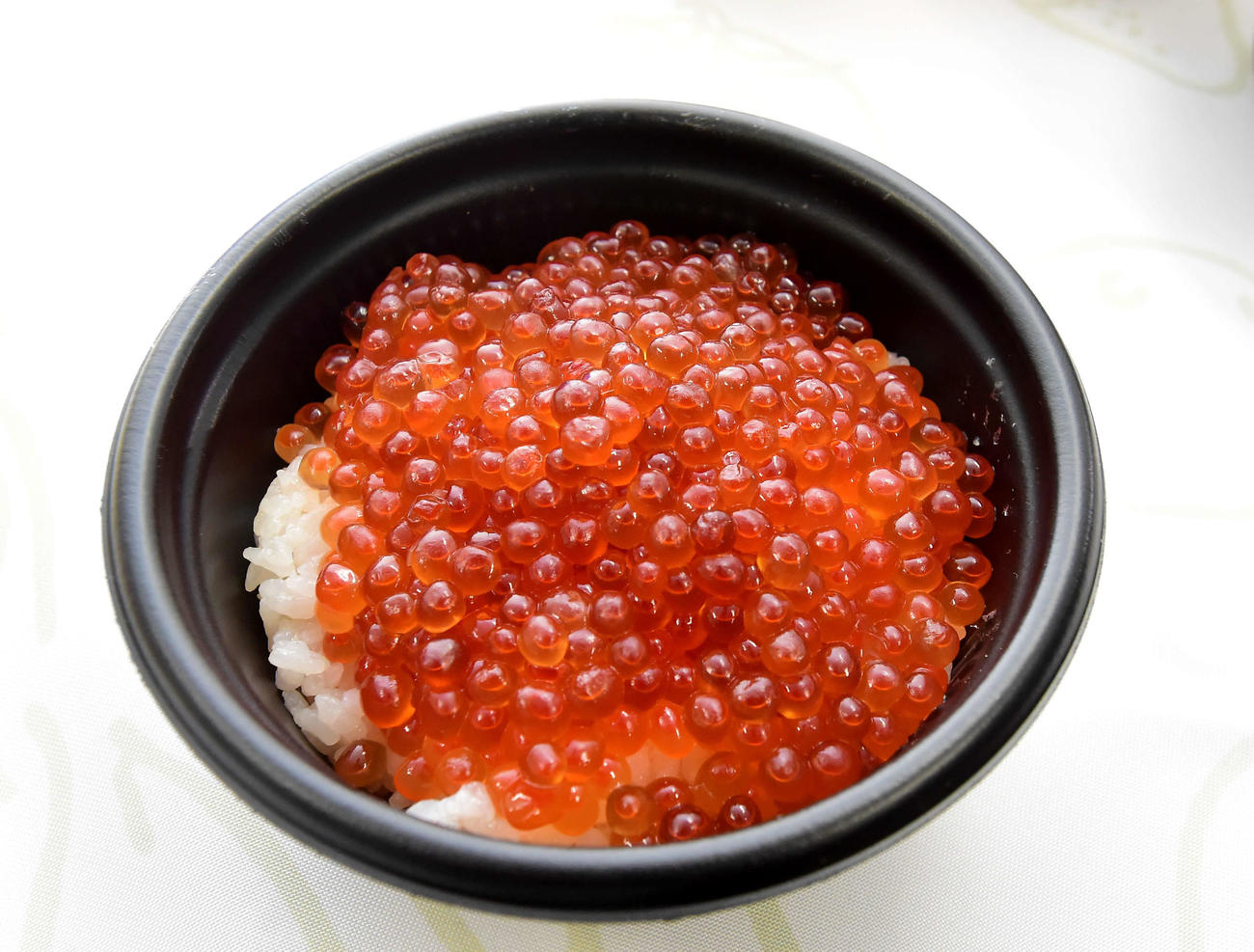 新スタジアムグルメのいくら丼